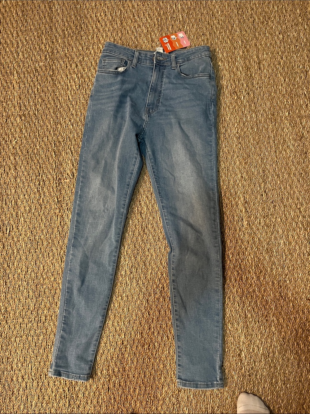 Forever 21 Skinny High-Rise Blue Jeans